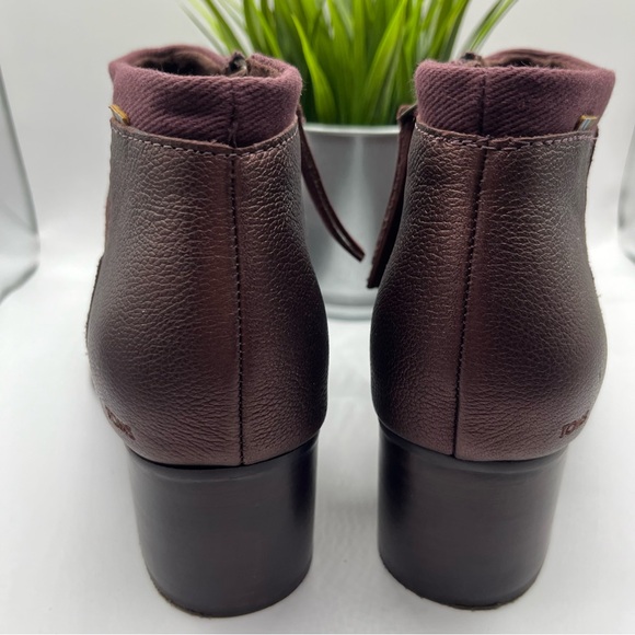 Toms Women's Loren Suede/Metallic Block Heel Ankle Bootie Burgundy 7.5 - Picture 4 of 8